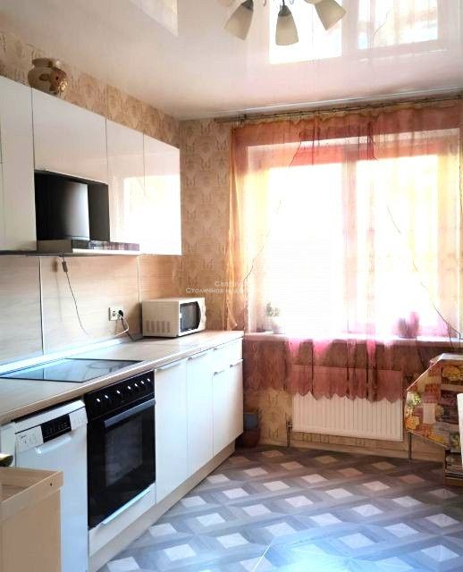 Продаётся 2-комнатная квартира, 62.2 м²