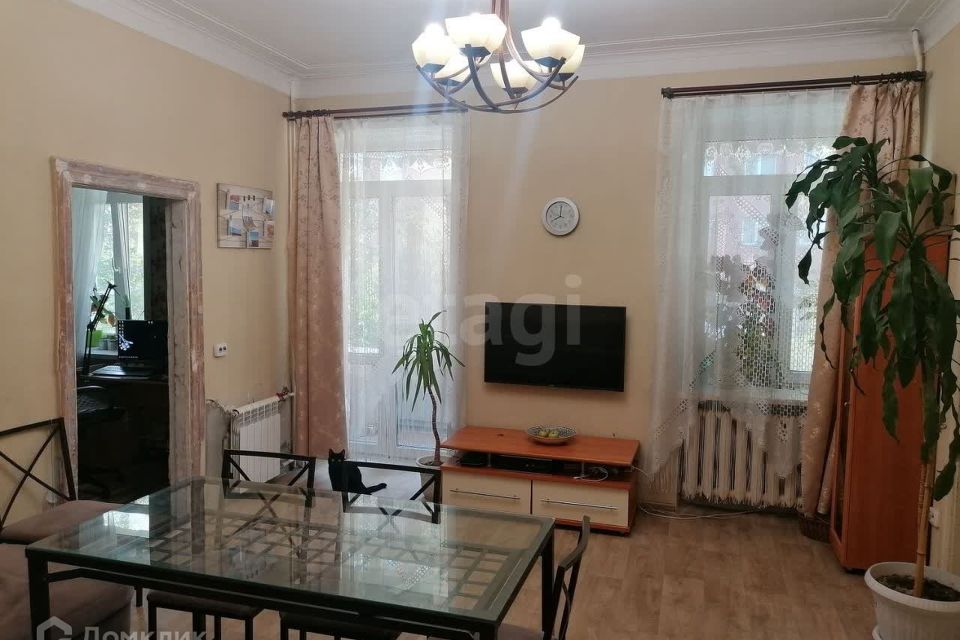 Продаётся 3-комнатная квартира, 61.7 м²