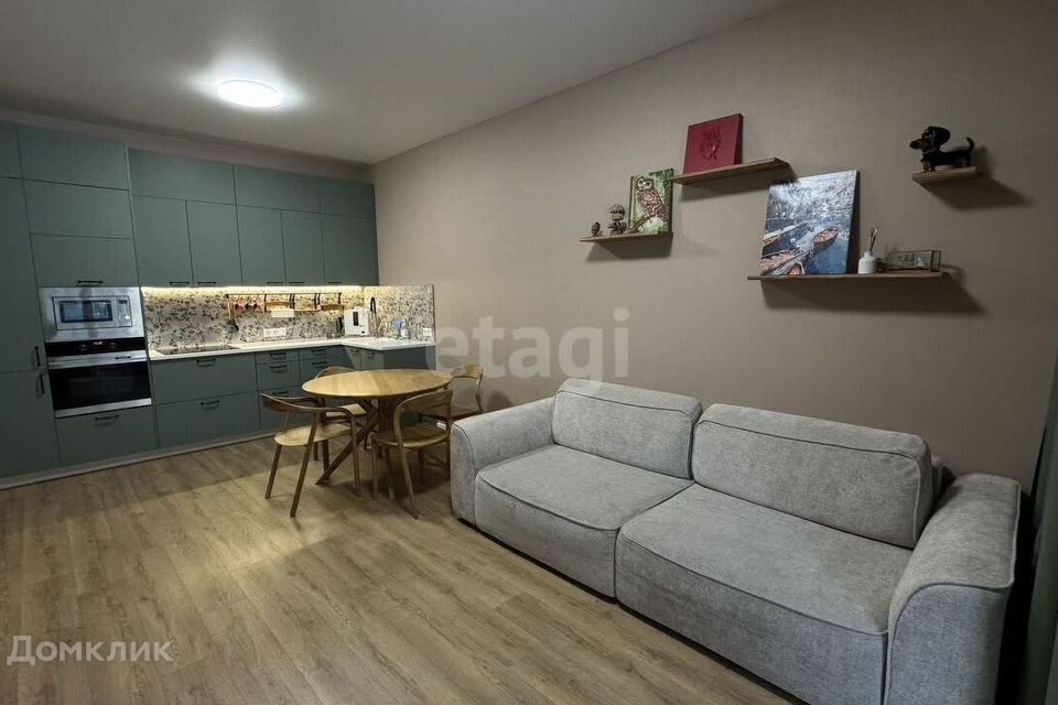 Продаётся 1-комнатная квартира, 47.7 м²