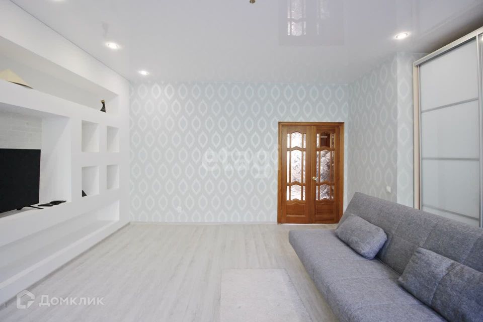 Продаётся 3-комнатная квартира, 90.2 м²