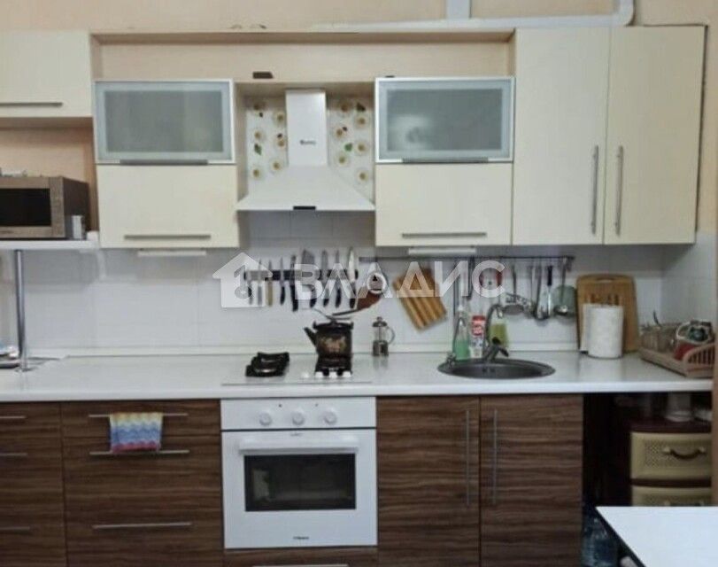 Продаётся 1-комнатная квартира, 41.6 м²