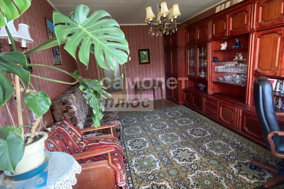 Продаётся 3-комнатная квартира, 67.4 м²