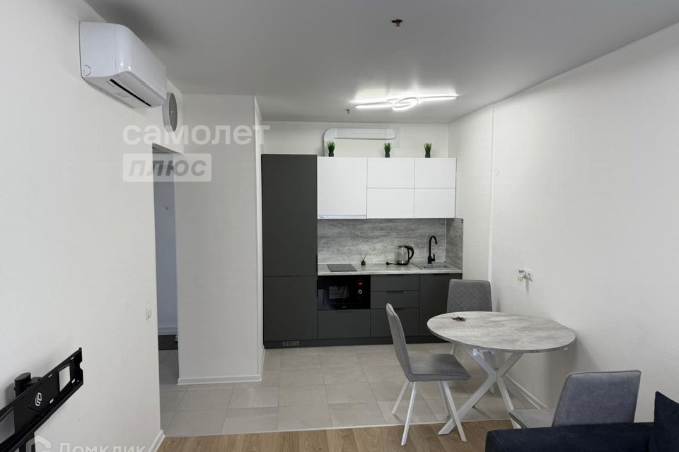 Продаётся 1-комнатная квартира, 37 м²