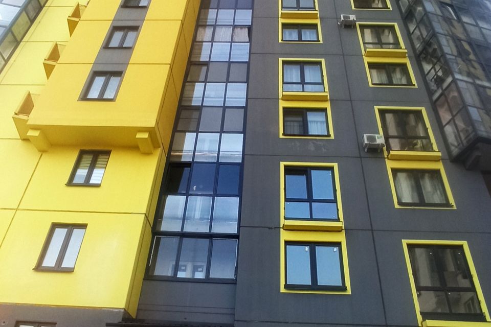 Продаётся 1-комнатная квартира, 42 м²
