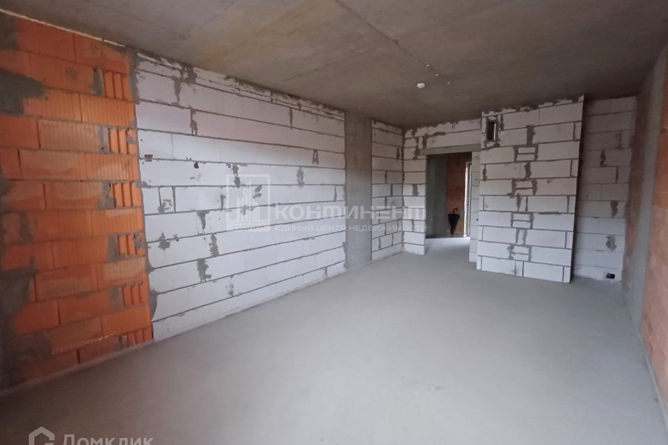 Продаётся 1-комнатная квартира, 60.5 м²