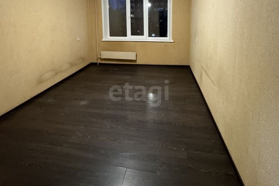 Продаётся комната в 1-комн. квартире, 12.8 м²