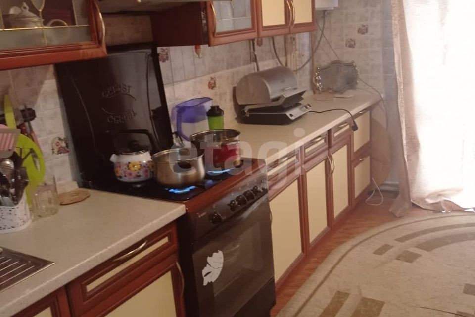 Продаётся 2-комнатная квартира, 60.2 м²