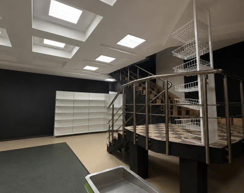 Продаётся помещение своб. назначения, 338.1 м²