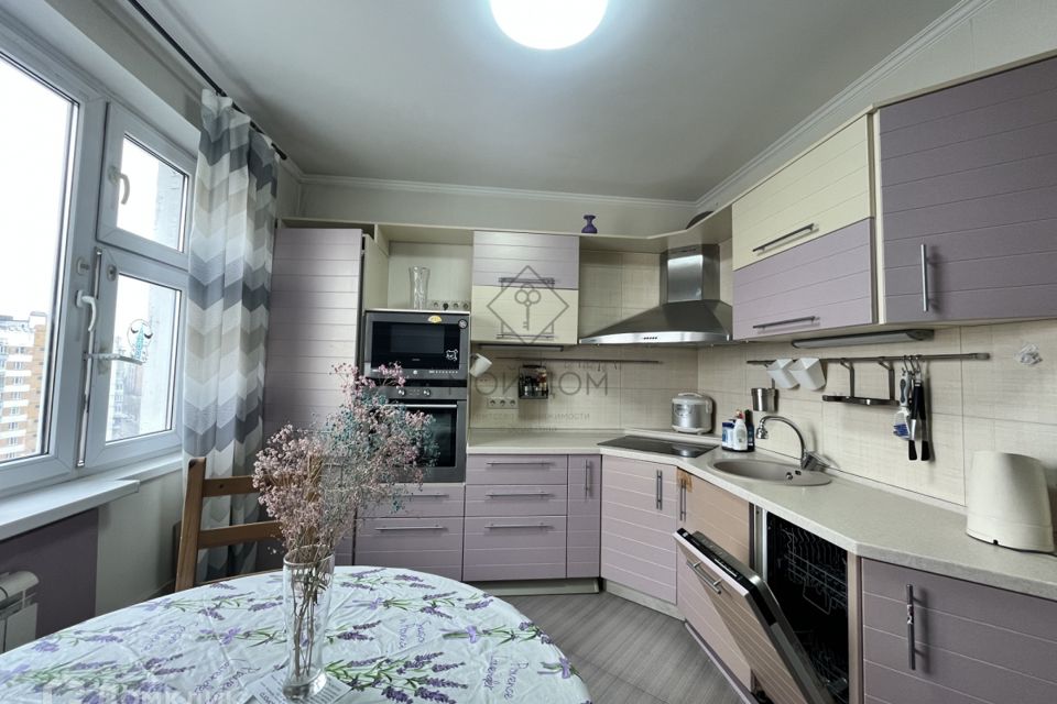 Сдаётся 3-комнатная квартира, 76 м²