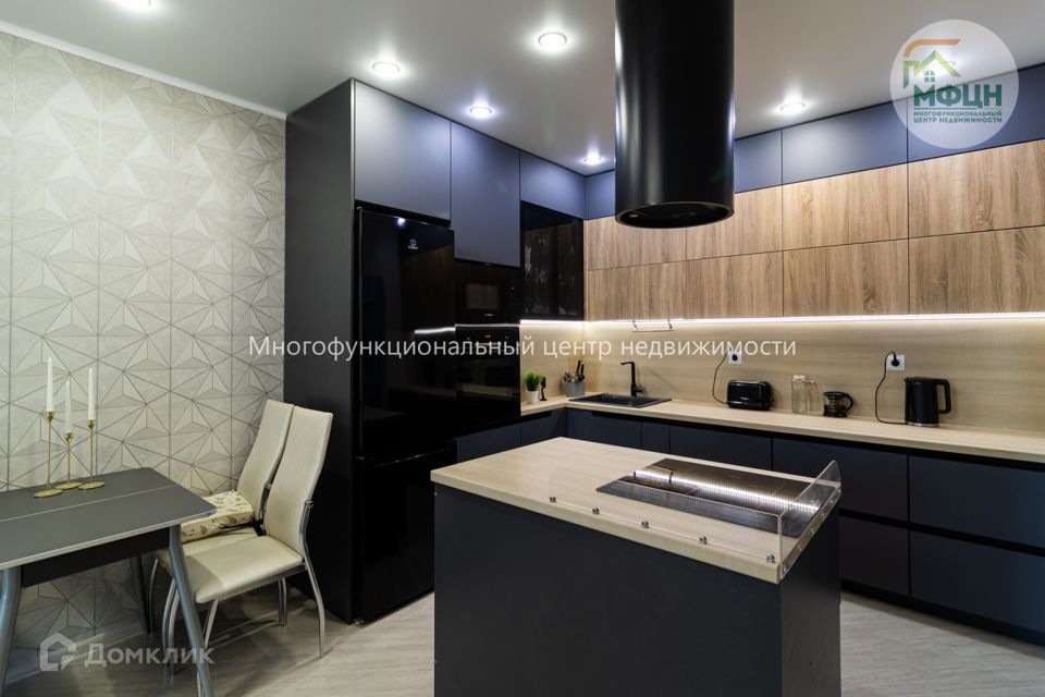 Продаётся 4-комнатная квартира, 74.7 м²