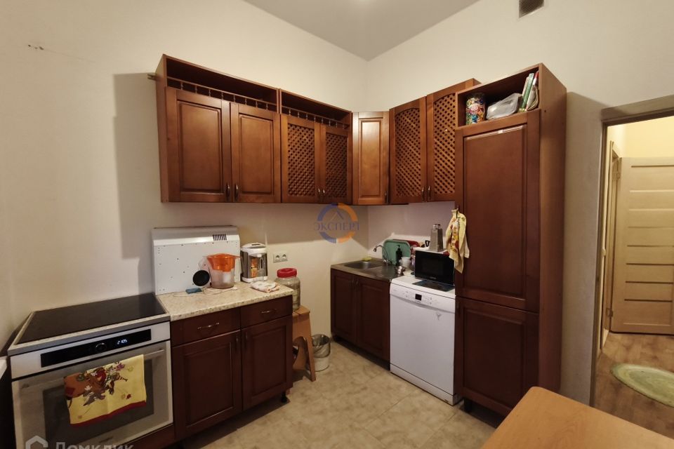 Продаётся 1-комнатная квартира, 43.8 м²