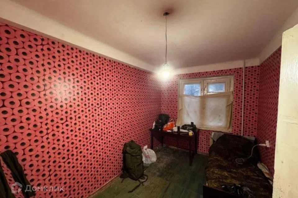 Продаётся 4-комнатная квартира, 58 м²