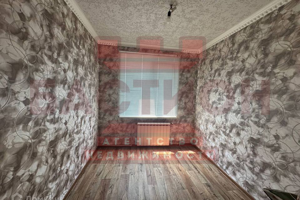 Продаётся 4-комнатная квартира, 61.1 м²