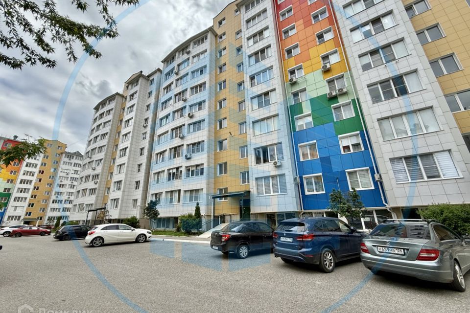 Продаётся 2-комнатная квартира, 60.5 м²