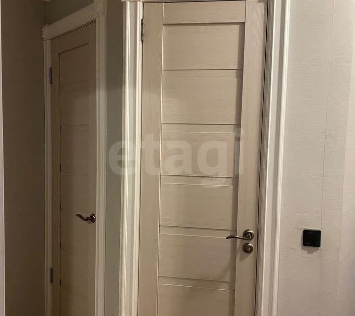 Продаётся 3-комнатная квартира, 56.5 м²