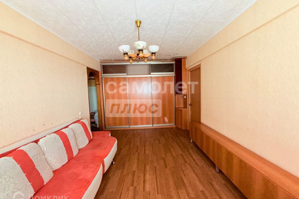 Продаётся 4-комнатная квартира, 58.9 м²