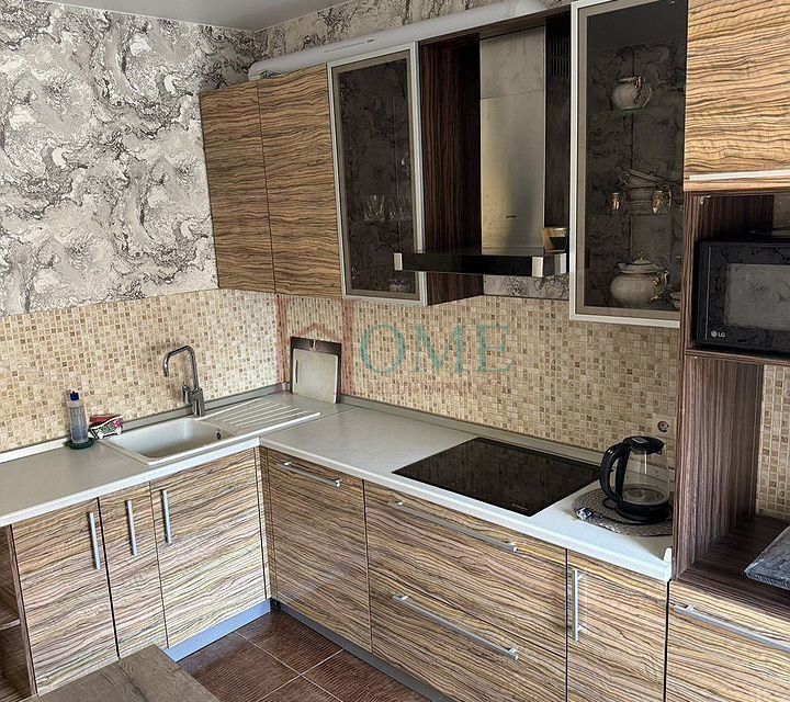 Сдаётся 2-комнатная квартира, 68 м²