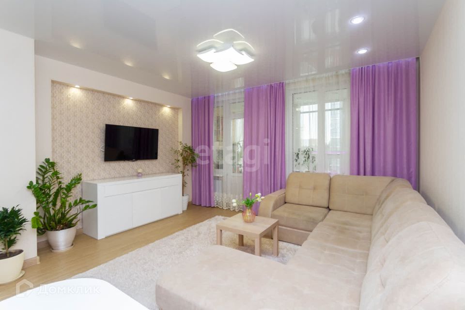 Продаётся 2-комнатная квартира, 60.8 м²