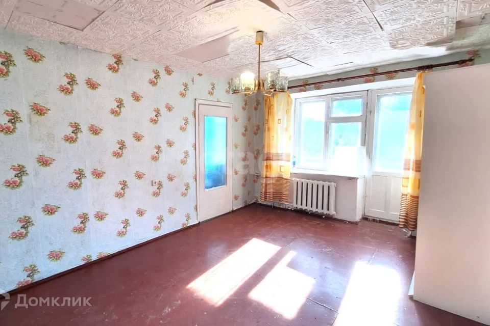 Продаётся 3-комнатная квартира, 59.4 м²