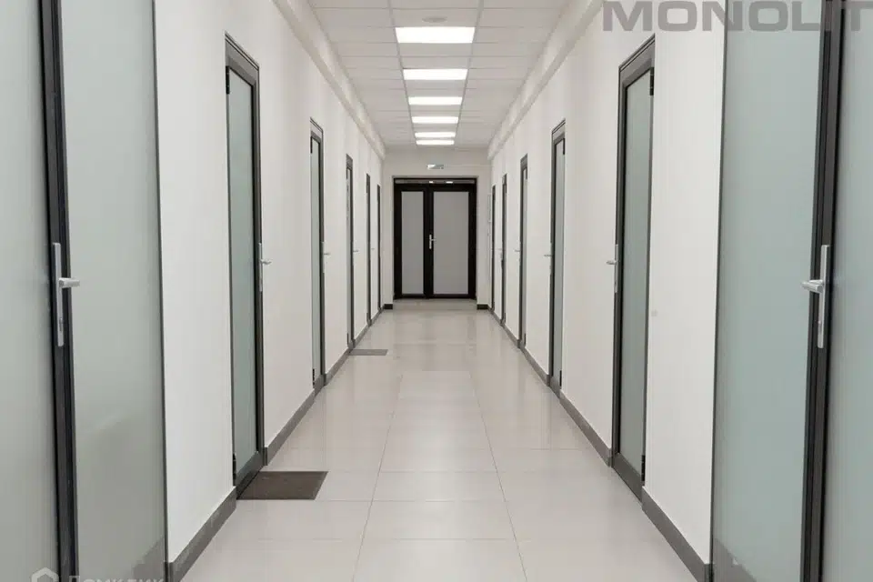 Сдаётся офис, 200 м²
