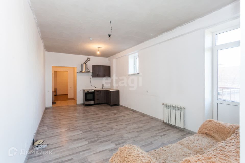 Продаётся 2-комнатная квартира, 58.5 м²