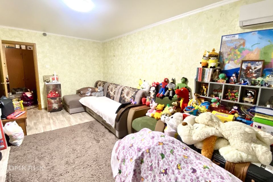 Продаётся 1-комнатная квартира, 40.2 м²