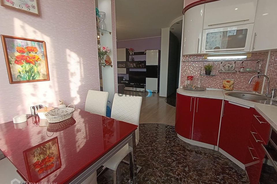 Продаётся 2-комнатная квартира, 62.1 м²
