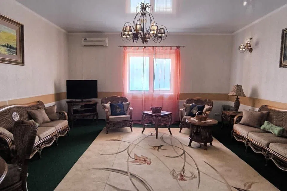 Продаётся 2-этажный дом, 282.7 м²