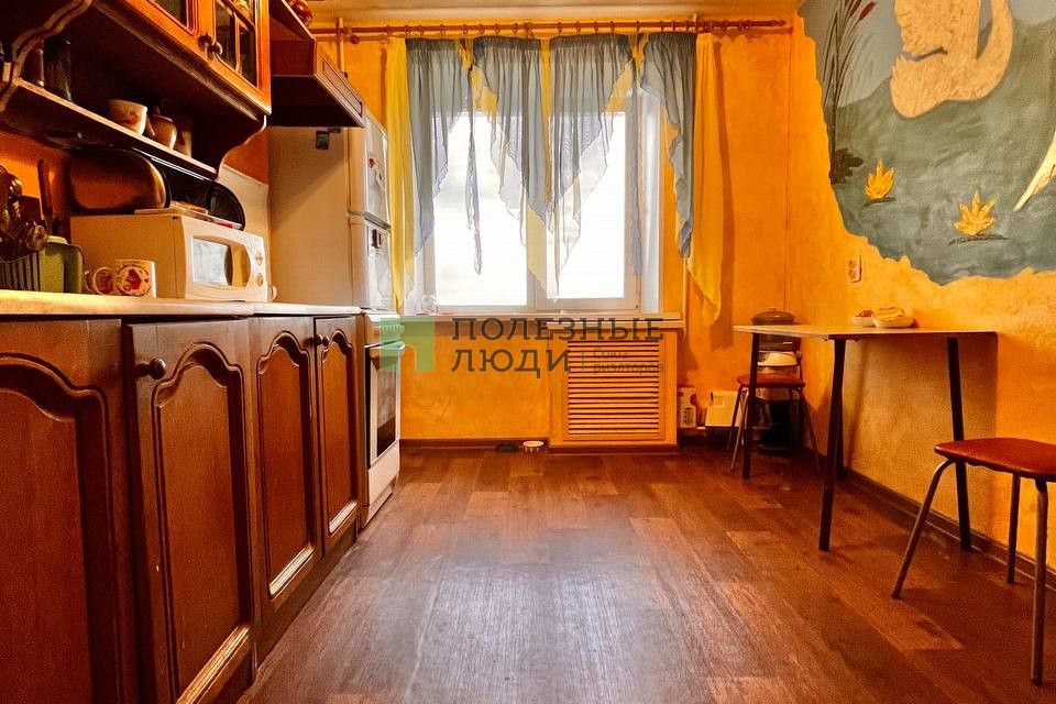 Продаётся 3-комнатная квартира, 82 м²