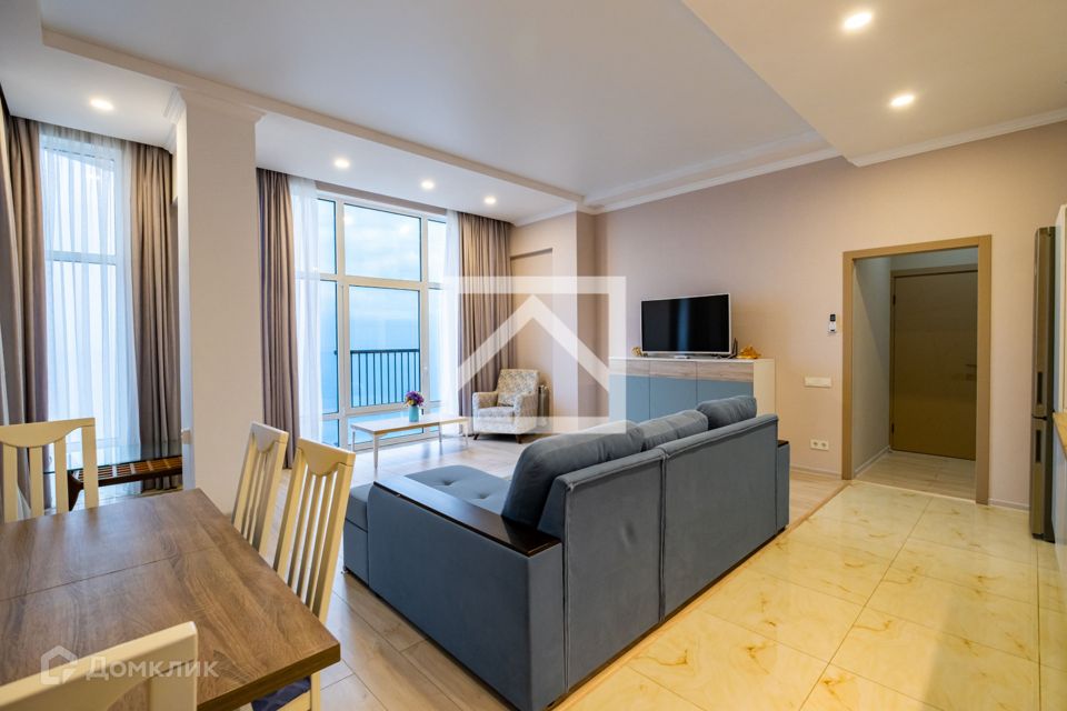 Продаётся 3-комнатная квартира, 112 м²