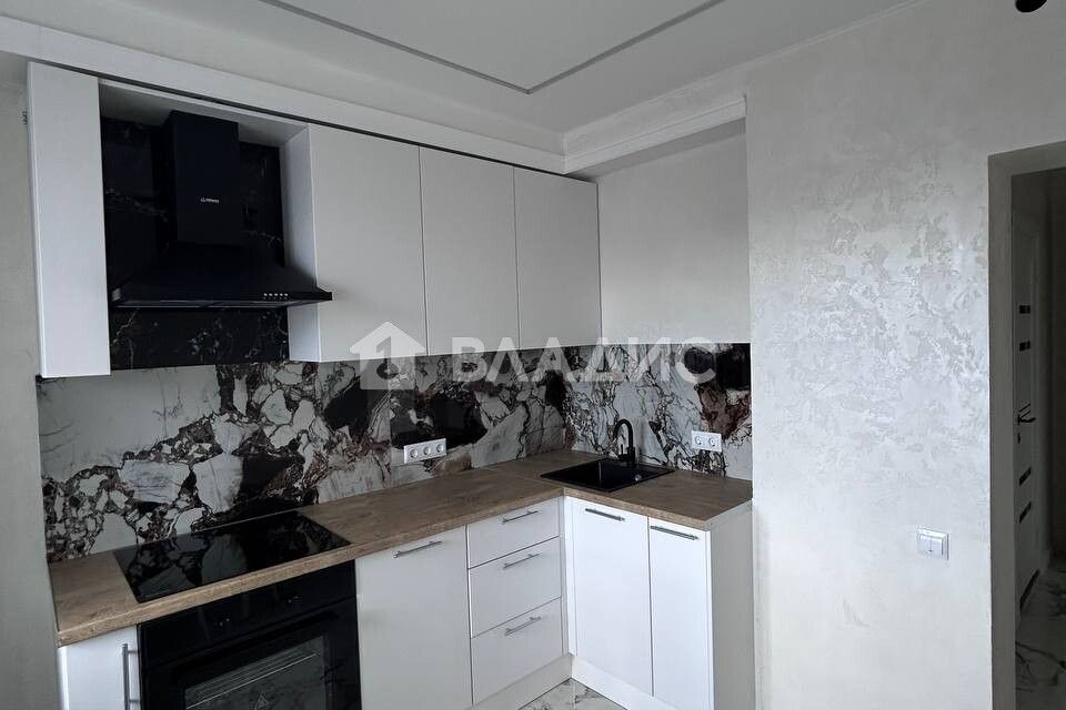 Продаётся 1-комнатная квартира, 42.5 м²