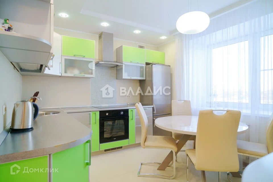 Продаётся 3-комнатная квартира, 77 м²