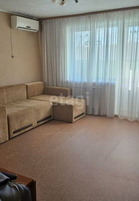 Продаётся 3-комнатная квартира, 58.4 м²