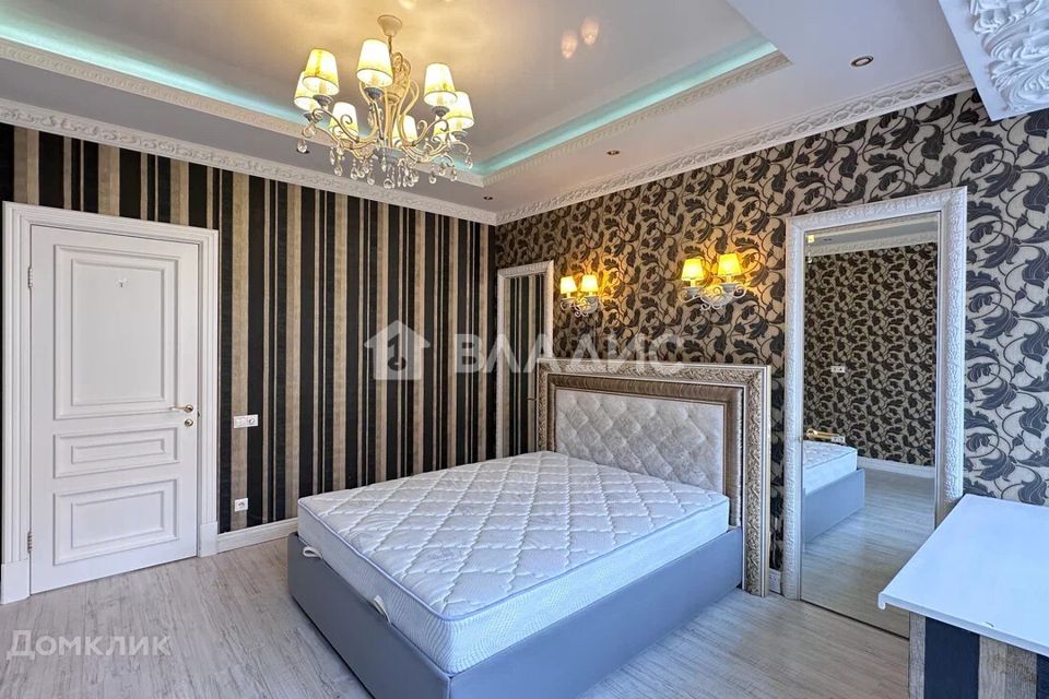 Продаётся 4-комнатная квартира, 120 м²