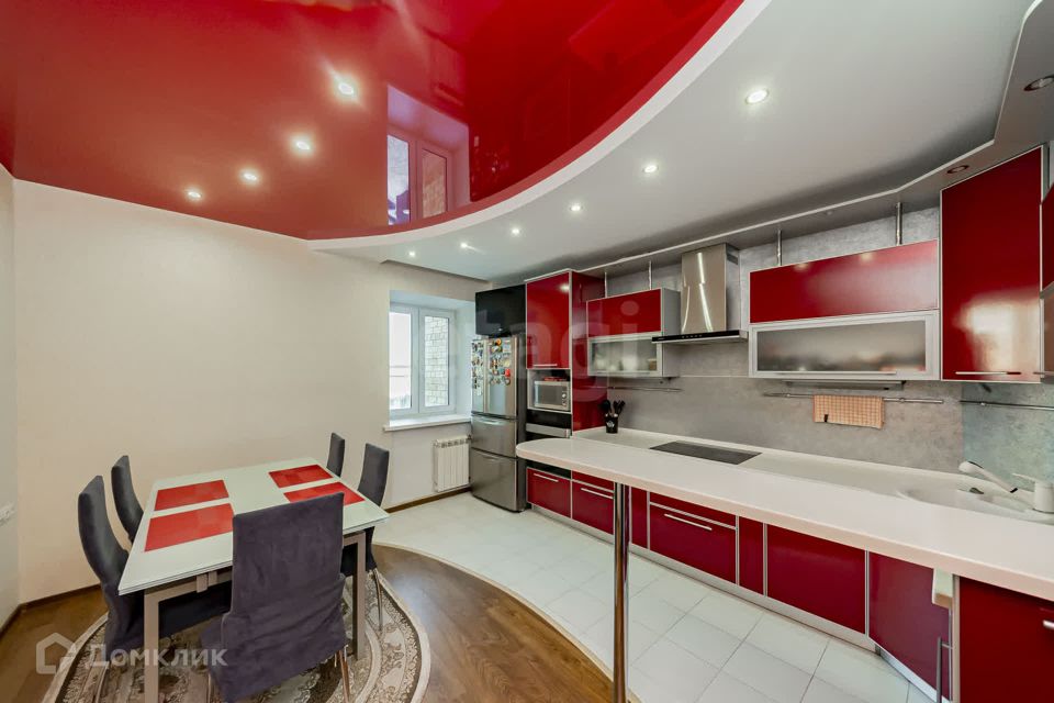 Продаётся 2-комнатная квартира, 69.7 м²