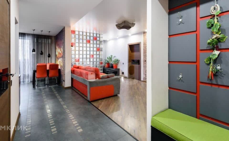 Продаётся 3-комнатная квартира, 91.4 м²