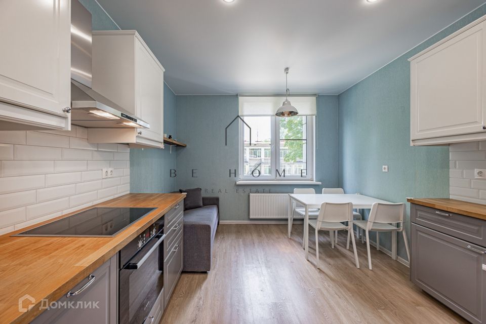 Сдаётся 2-комнатная квартира, 66 м²