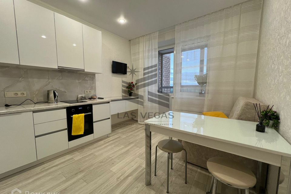 Сдаётся 2-комнатная квартира, 42 м²