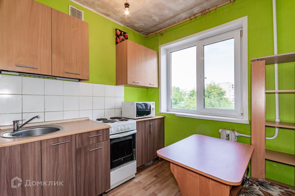 Продаётся 3-комнатная квартира, 61.8 м²