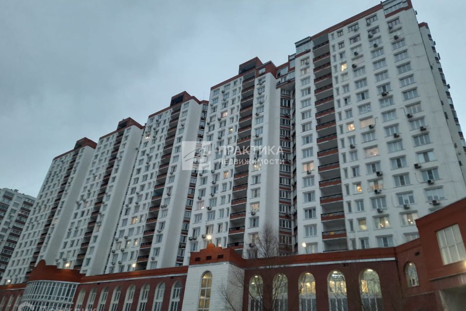 Продаётся 1-комнатная квартира, 55.5 м²