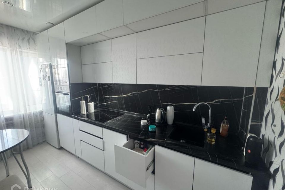 Продаётся 2-комнатная квартира, 48.2 м²
