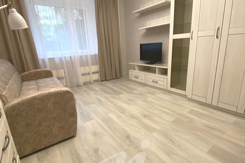Сдаётся 1-комнатная квартира, 37 м²