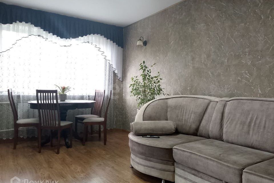 Продаётся 2-комнатная квартира, 61.1 м²