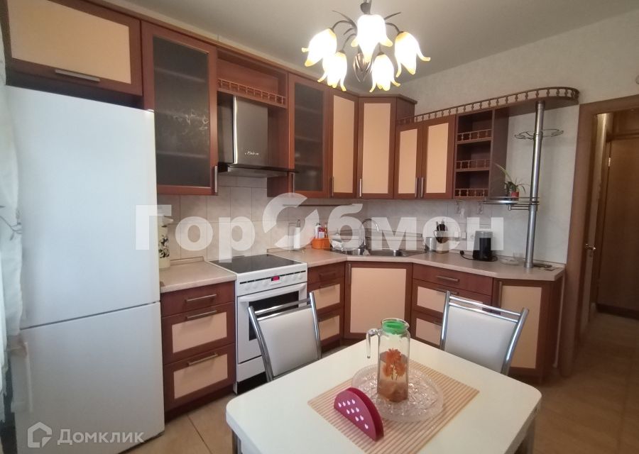 Сдаётся 2-комнатная квартира, 54 м²