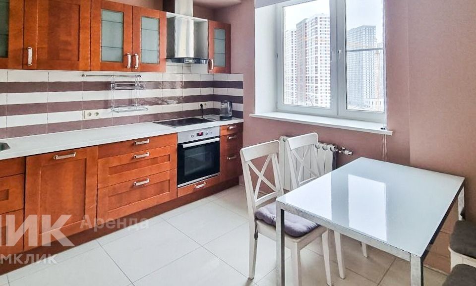 Сдаётся 3-комнатная квартира, 81 м²