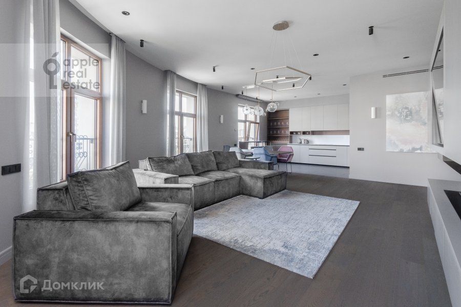 Сдаётся 5-комнатная квартира, 212 м²