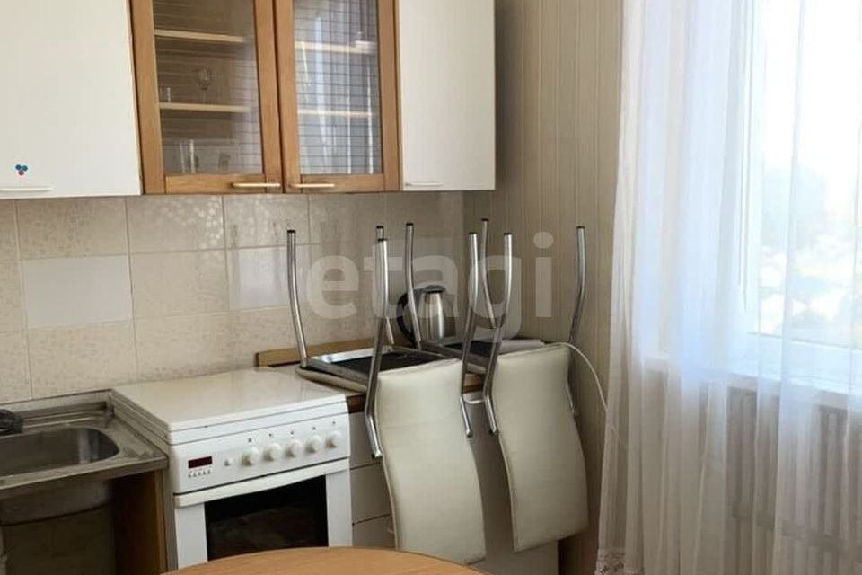 Продаётся 4-комнатная квартира, 68 м²