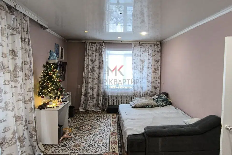 Продаётся 4-комнатная квартира, 72.4 м²