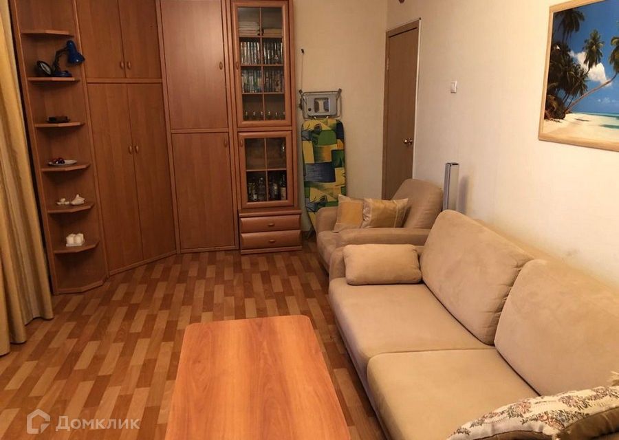 Сдаётся 1-комнатная квартира, 38 м²