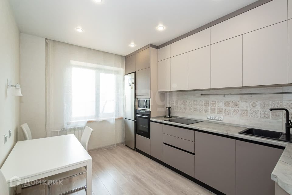 Продаётся 1-комнатная квартира, 51.6 м²